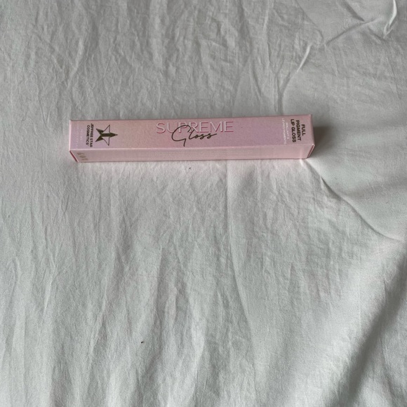 Jeffree Star Supreme Gloss - Cookie Dough Fetish - Picture 8 of 11